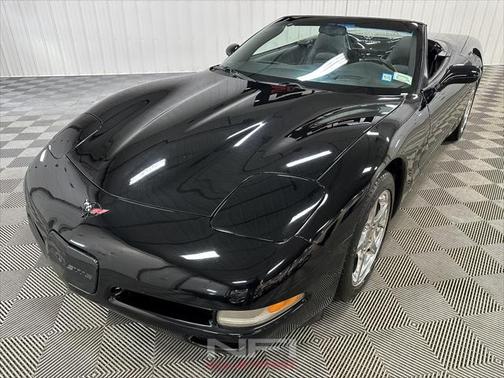 2004 Chevrolet Corvette Base