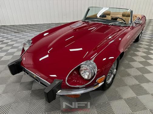 1974 Jaguar XKE Base