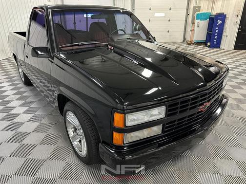 1990 Chevrolet Pickup Truck Base
