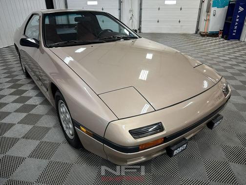 1986 Mazda RX-7 GXL 2D Coupe