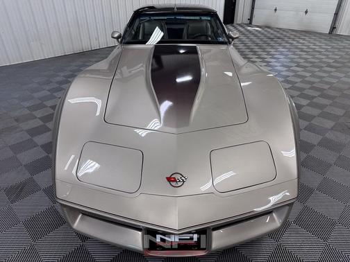 Gold 1982 Chevrolet Corvette Coupe