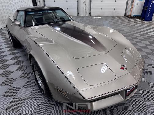 Gold 1982 Chevrolet Corvette Coupe