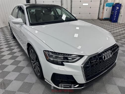 2024 Audi A8 L 55 TFSI quattro Tiptronic