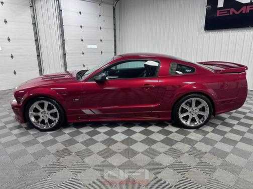 2006 Ford Mustang GT Premium