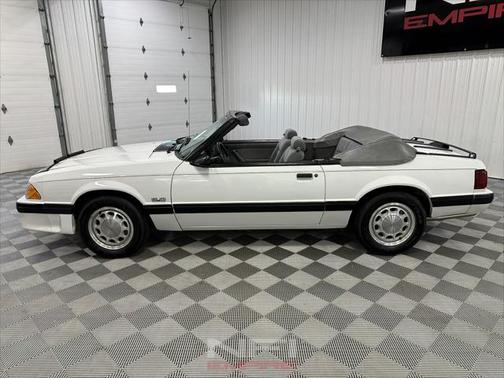 1987 Ford Mustang LX