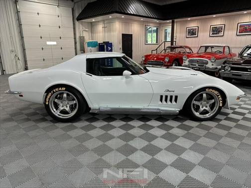1969 Chevrolet Corvette Base