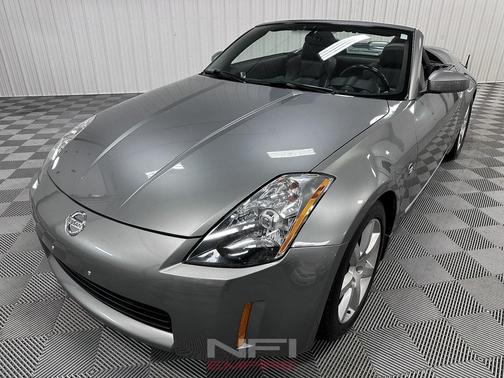 Silver 2004 Nissan 350Z Touring