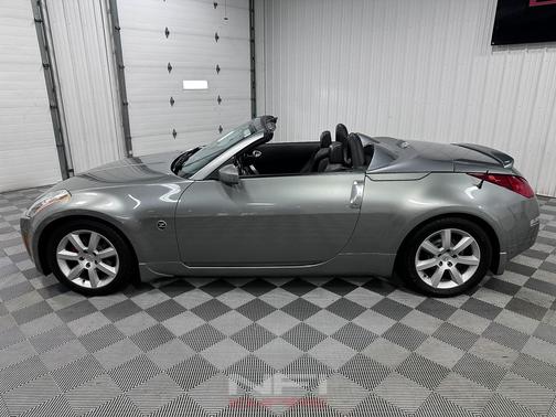 Silver 2004 Nissan 350Z Touring