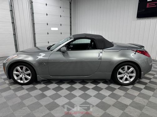 Silver 2004 Nissan 350Z Touring