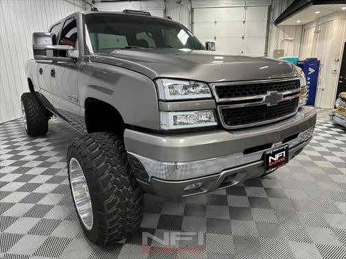 2006 Chevrolet Silverado 2500 LT H/D Crew Cab