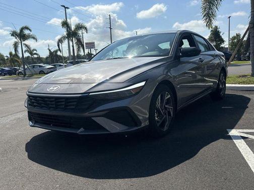 2025 Hyundai ELANTRA Sport
