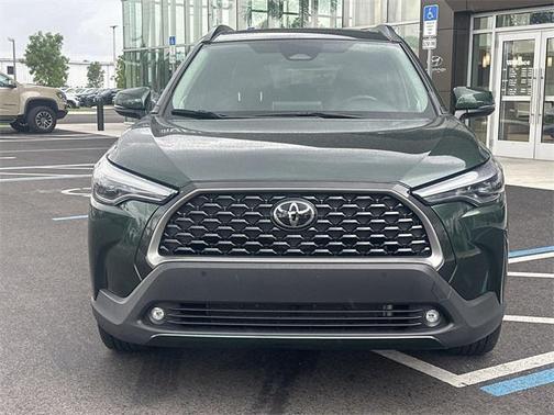 2023 Toyota Corolla Cross XLE
