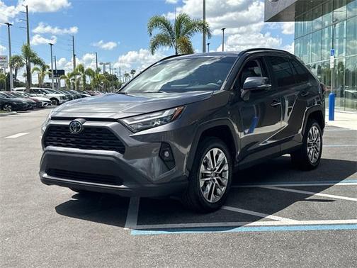2022 Toyota RAV4 XLE Premium