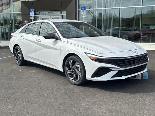2025 Hyundai ELANTRA Sport