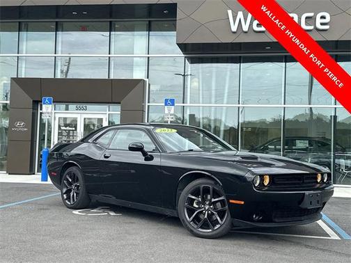 2022 Dodge Challenger SXT