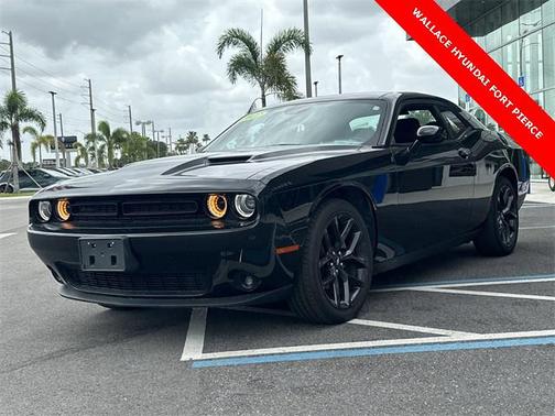 2022 Dodge Challenger SXT
