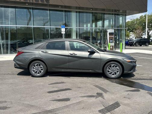 2025 Hyundai ELANTRA HEV Blue