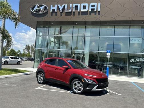 2022 Hyundai KONA SEL