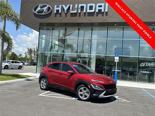 2022 Hyundai KONA SEL
