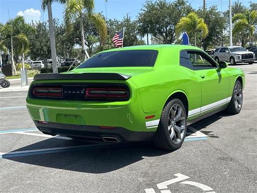 2017 Dodge Challenger SXT