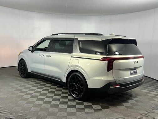 2025 Kia Carnival SX Prestige