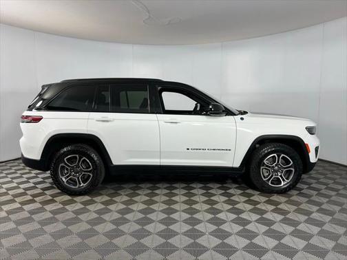 2023 Jeep Grand Cherokee 4xe Trailhawk