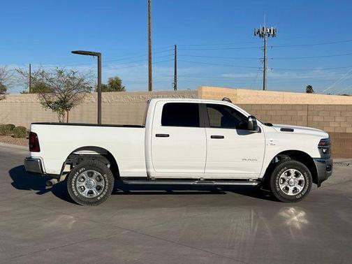 2025 RAM 2500 Lone Star Crew Cab 4x4 6'4' Box