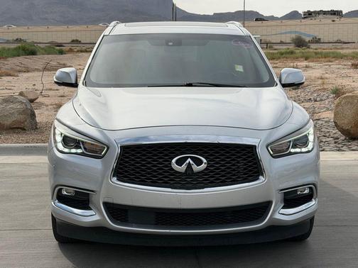 2017 INFINITI QX60 Base