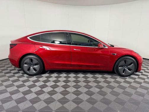 2019 Tesla Model 3 Performance