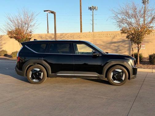 2024 Kia EV9 Light Short Range