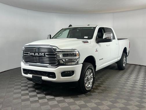 2024 RAM 2500 Laramie Crew Cab 4x4 6'4' Box