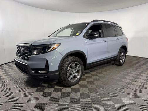 Sonic Gray Pearl 2024 Honda Passport AWD TrailSport