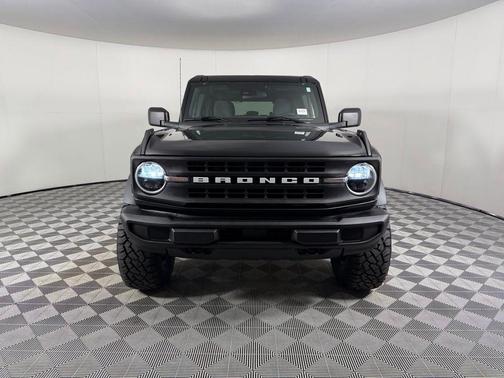 Shadow Black 2025 Ford Bronco Big Bend