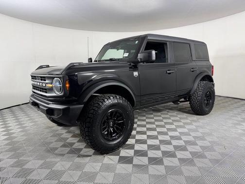 Shadow Black 2025 Ford Bronco Big Bend