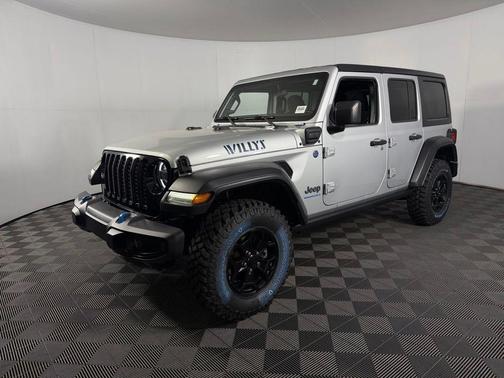 Silver Zynith Clearcoat 2023 Jeep Wrangler 4xe Willys
