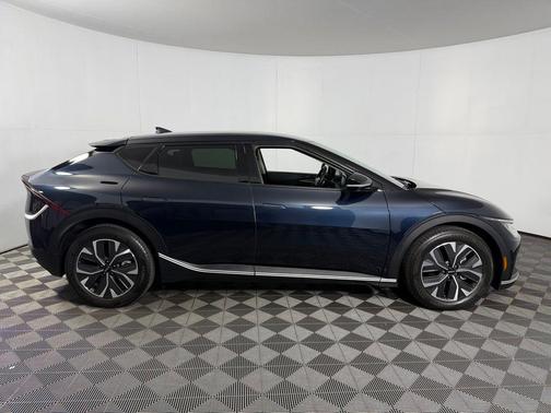 Gravity Blue 2024 Kia EV6 Light Long Range