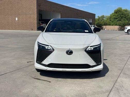 2024 Lexus RZ 300e Premium