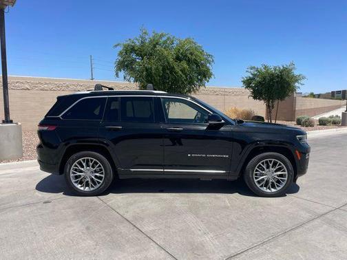 2022 Jeep Grand Cherokee 4xe Summit