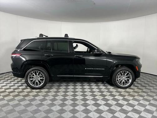 2022 Jeep Grand Cherokee 4xe Summit