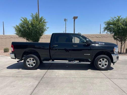 2024 RAM 2500 Big Horn Crew Cab 4x4 6'4' Box