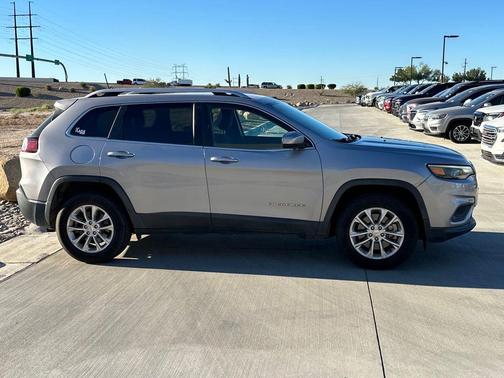 2019 Jeep Cherokee Latitude