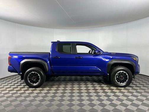 2025 Toyota Tacoma Hybrid TRD Off Road
