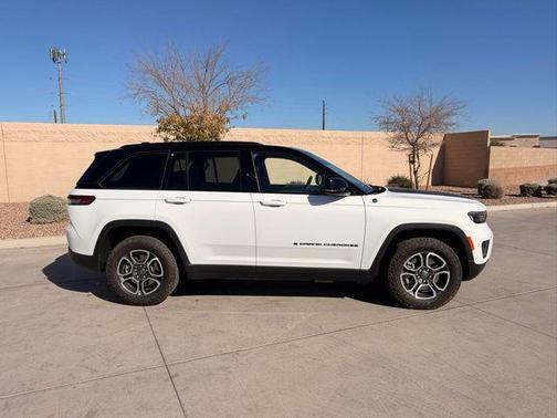 2023 Jeep Grand Cherokee 4xe Trailhawk