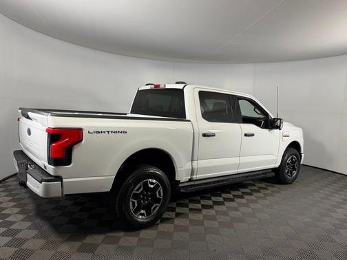 2023 Ford F-150 Lightning XLT