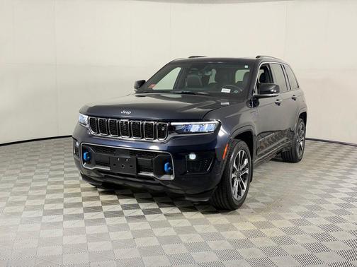 Midnight Sky 2023 Jeep Grand Cherokee 4xe Overland