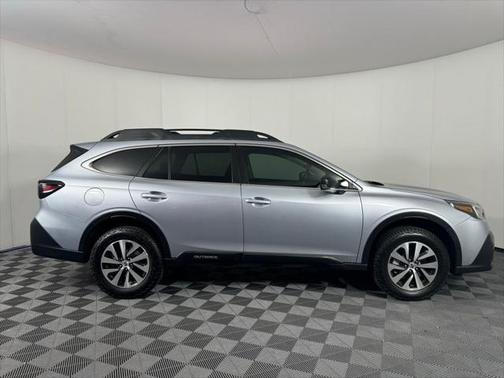 2021 Subaru Outback Base