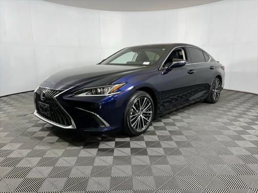 2023 Lexus ES 300h Base