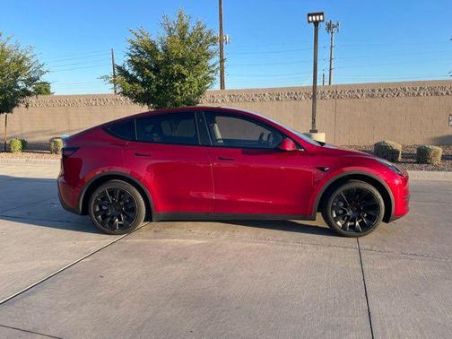 2024 Tesla Model Y Long Range Dual Motor All-Wheel Drive