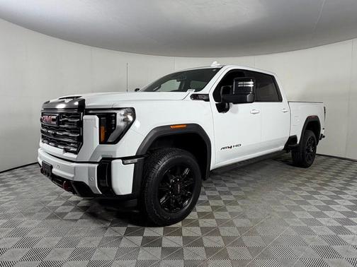 2024 GMC Sierra 2500 AT4