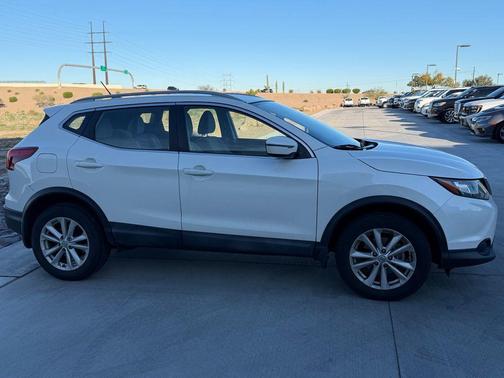 2017 Nissan Rogue Sport SV